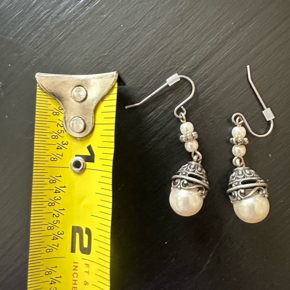 Prestige earrings - Picture 4 of 4